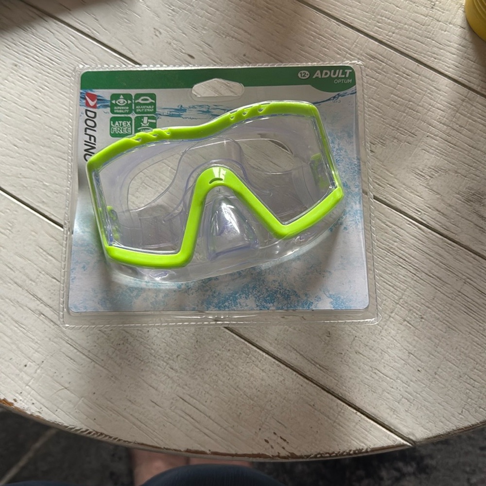 Dolfino Adult Swim Goggles - Neon Green - Picture 3 of 4